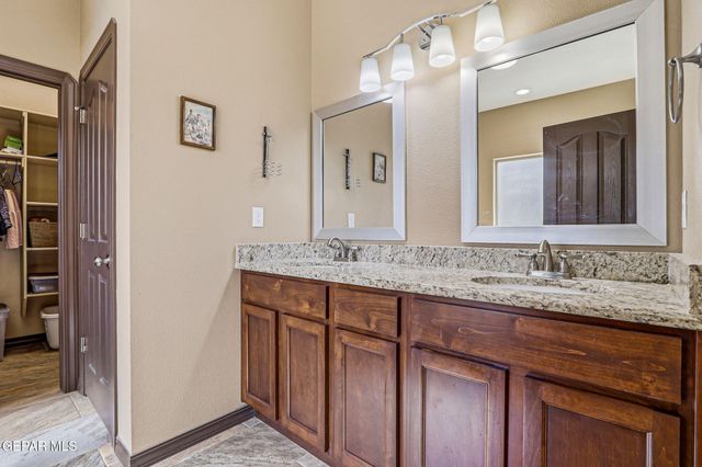 12039 EQUESTRIAN Road, El Paso, TX 79928