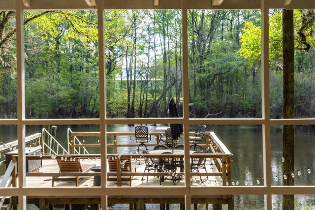 460 Trout Lane, Ridgeville, SC 29472