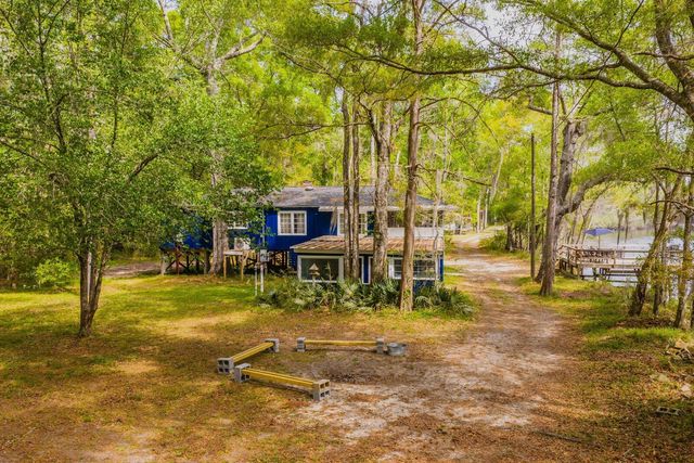 460 Trout Lane, Ridgeville, SC 29472