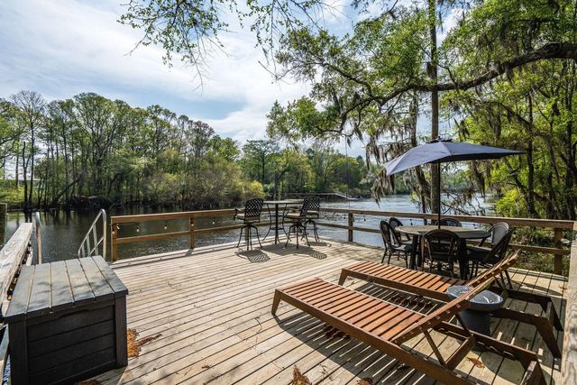 460 Trout Lane, Ridgeville, SC 29472