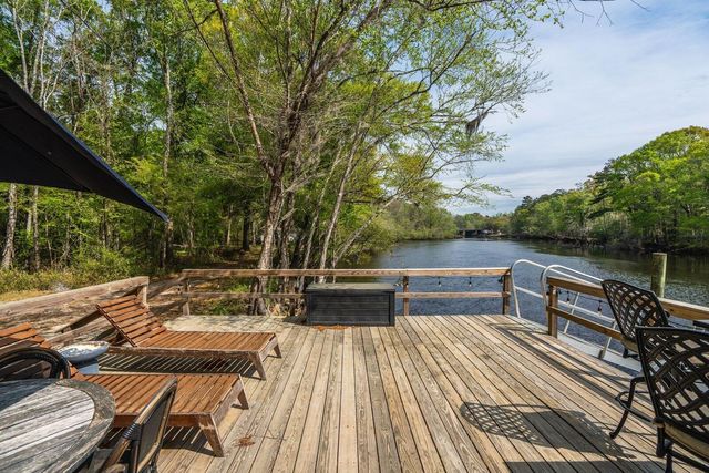 460 Trout Lane, Ridgeville, SC 29472