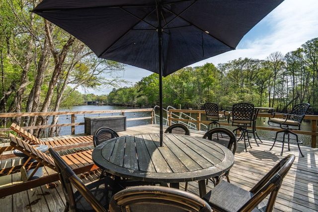 460 Trout Lane, Ridgeville, SC 29472