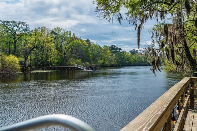 460 Trout Lane, Ridgeville, SC 29472