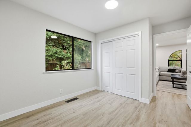 3261 Sandhurst Ct, Cameron Park, CA 95682