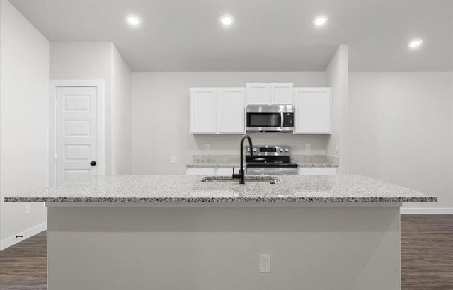 2142 Langford Avenue, Lubbock, TX 79407