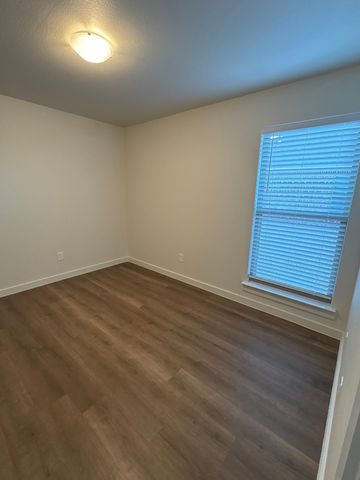 2142 Langford Avenue, Lubbock, TX 79407