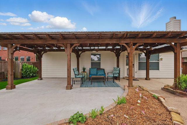 217 Arabian Road, Waxahachie, TX 75165