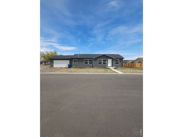 113 Juniper Cir, Log Lane Village, CO 80705