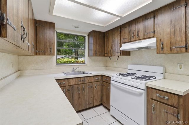 310 N Citrus Avenue, Inverness, FL 34450