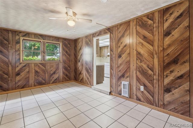 310 N Citrus Avenue, Inverness, FL 34450