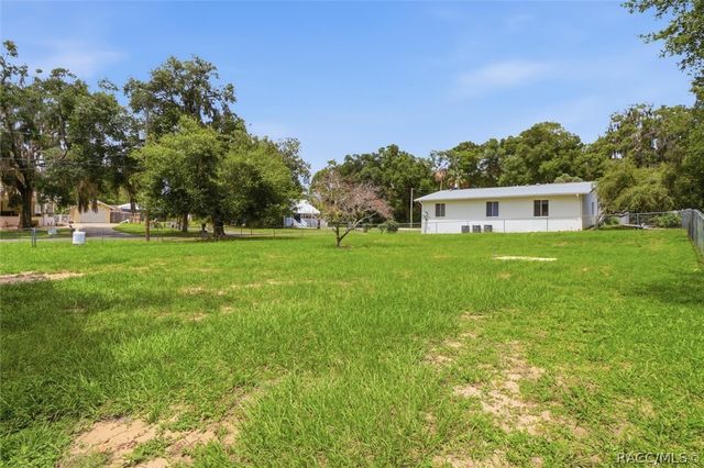310 N Citrus Avenue, Inverness, FL 34450