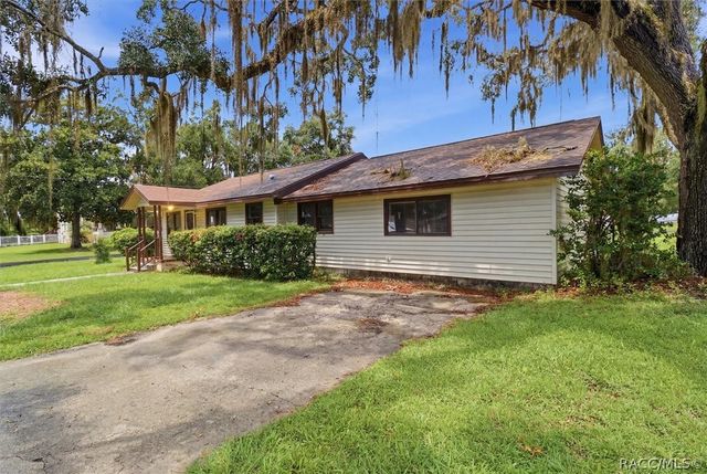 310 N Citrus Avenue, Inverness, FL 34450