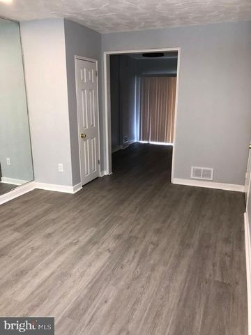 2802 WINDSOR AVE, Baltimore, MD 21216