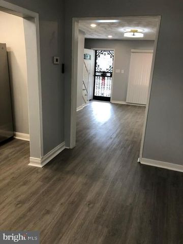 2802 WINDSOR AVE, Baltimore, MD 21216