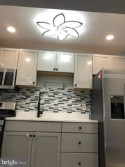 2802 WINDSOR AVE, Baltimore, MD 21216