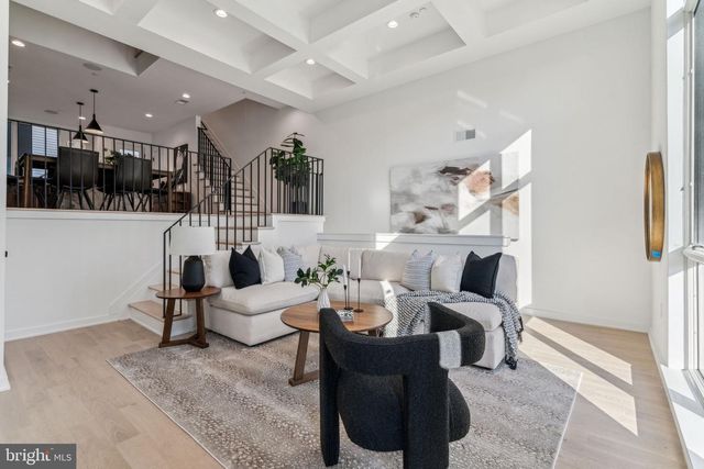 954 N 6TH ST, Philadelphia, PA 19123