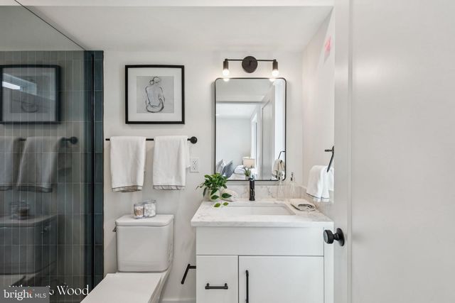 954 N 6TH ST, Philadelphia, PA 19123