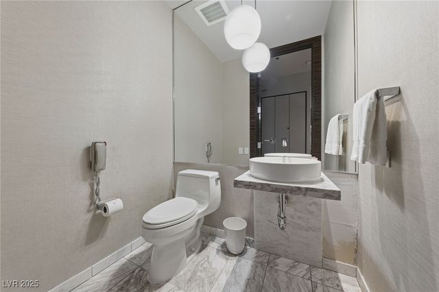 4381 West Flamingo Road 58301, Las Vegas, NV 89103