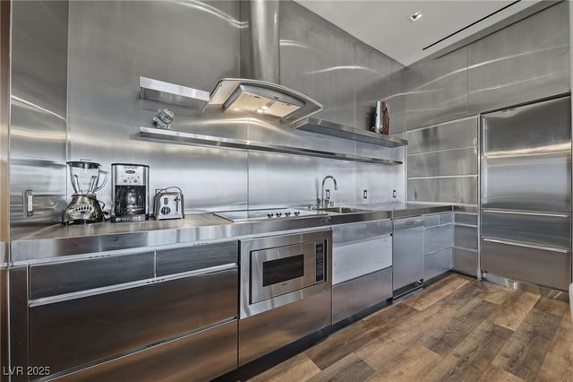 4381 West Flamingo Road 58301, Las Vegas, NV 89103