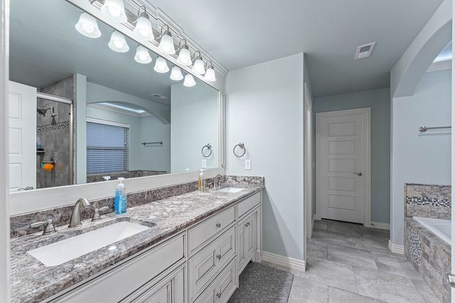 320 Chaparral Street, Centerton, AR 72719