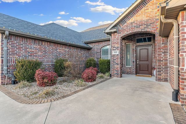 320 Chaparral Street, Centerton, AR 72719