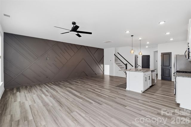 5531 Harris Cove Drive, Charlotte, NC 28269