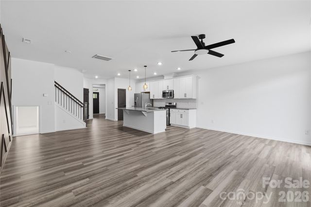 5531 Harris Cove Drive, Charlotte, NC 28269