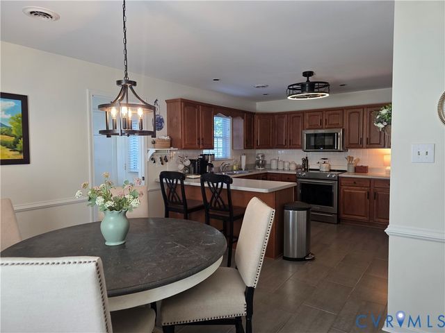 8511 Peaks Rd, Hanover, VA 23069