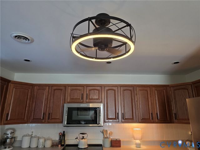 8511 Peaks Rd, Hanover, VA 23069