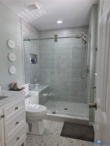 8511 Peaks Rd, Hanover, VA 23069