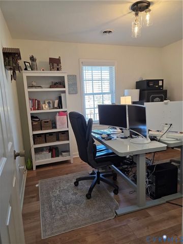 8511 Peaks Rd, Hanover, VA 23069