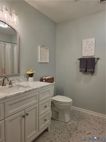 8511 Peaks Rd, Hanover, VA 23069