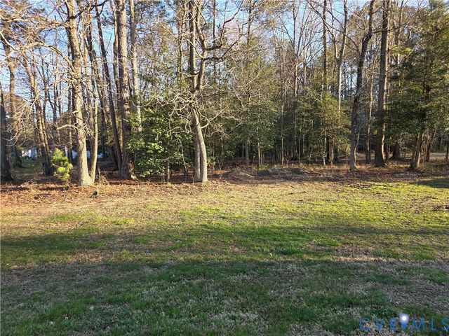 8511 Peaks Rd, Hanover, VA 23069