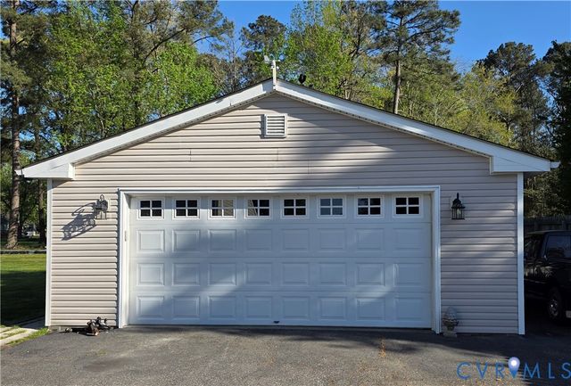 8511 Peaks Rd, Hanover, VA 23069