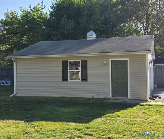 8511 Peaks Rd, Hanover, VA 23069