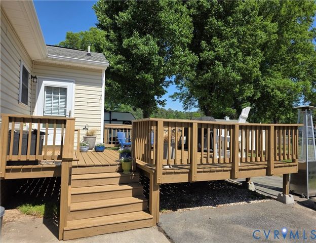 8511 Peaks Rd, Hanover, VA 23069