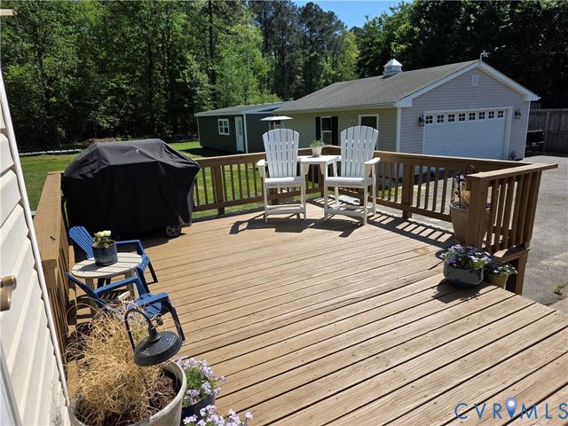 8511 Peaks Rd, Hanover, VA 23069