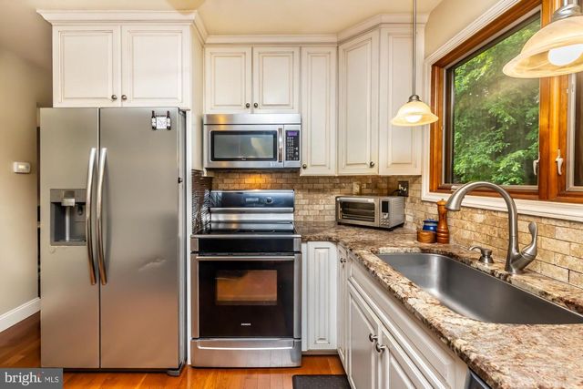 820 BEZEL RD, Wilmington, DE 19803