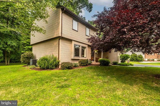 820 BEZEL RD, Wilmington, DE 19803