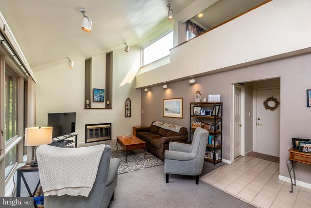 820 BEZEL RD, Wilmington, DE 19803