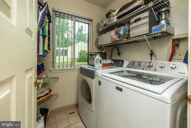 820 BEZEL RD, Wilmington, DE 19803