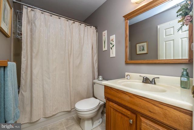820 BEZEL RD, Wilmington, DE 19803