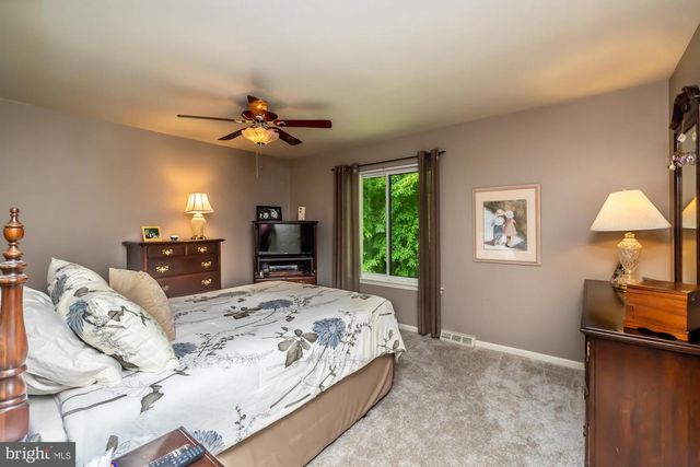820 BEZEL RD, Wilmington, DE 19803