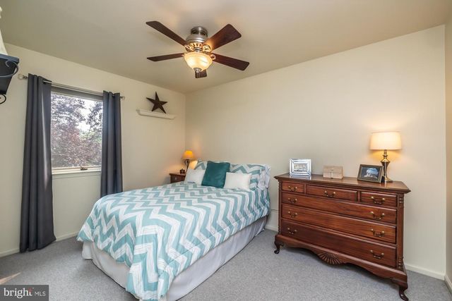 820 BEZEL RD, Wilmington, DE 19803