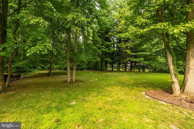 820 BEZEL RD, Wilmington, DE 19803