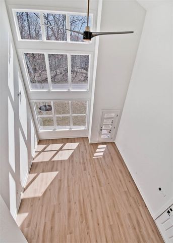 11 Chatburn Lane, Bella Vista, AR 72715