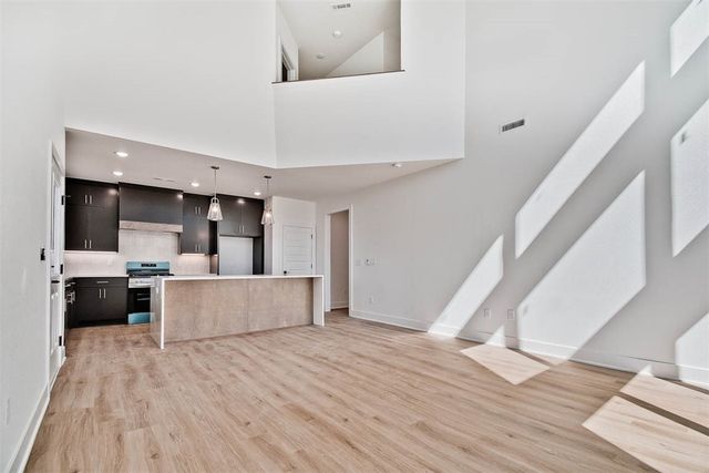 11 Chatburn Lane, Bella Vista, AR 72715