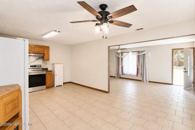 104 OAKDALE Drive, Palatka, FL 32177