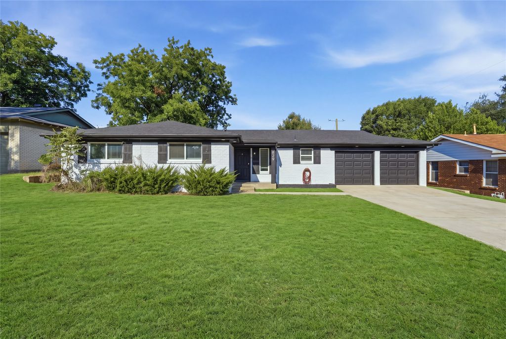829 Lee Drive, Bedford, TX 76022 — exterior