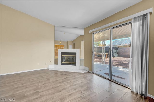 4814 Spring Falls Way, North Las Vegas, NV 89031